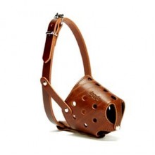 Doggie Kısa Burun Deri Köpek Ağızlığı Medium Kahverengi