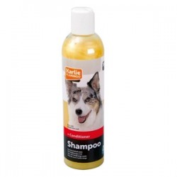 Karlie Kremli Köpek Bakım Şampuanı 300 ml Karlie Kremli Köpek Bakım Şampuanı 300 ml