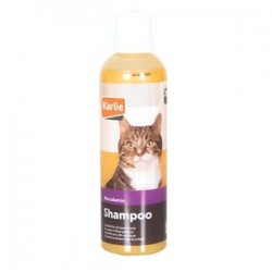 Karlie Macadamia Cevizli Kedi Şampuanı 200ml Karlie Macadamia Cevizli Kedi Şampuanı 200ml